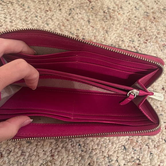 Michael Kors “Raspberry” Wallet - Picture 3 of 5